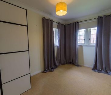 4 bedroom detached house to rent - Photo 5