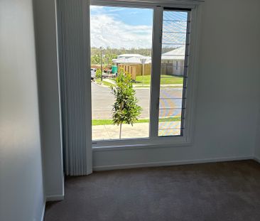 74 Daisy Street, Ripley QLD 4306 - House For Rent | Domain - Photo 2