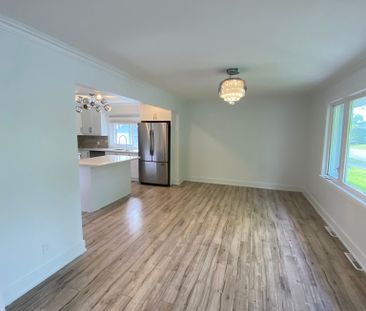 For Lease - 1049 Simcoe Street Unit# Main, Oshawa, Ontario - Photo 1