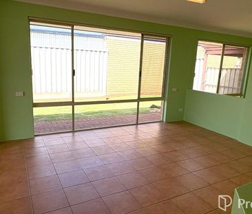 Family home - Photo 1