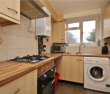 Queens Drive, Guildford, Surrey, GU2 9PP - Photo 5