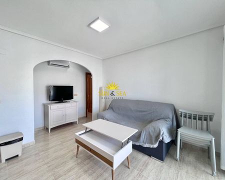 APARTMENT WITH 2 BEDROOMS AND 1 BATHROOM - Photo 2