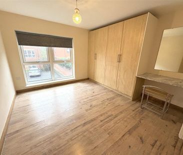 2 bedroom parking to rent - Photo 5