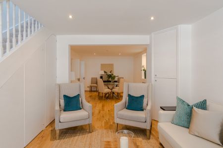 Montagu Mews West, Marylebone, London, W1H - Photo 4