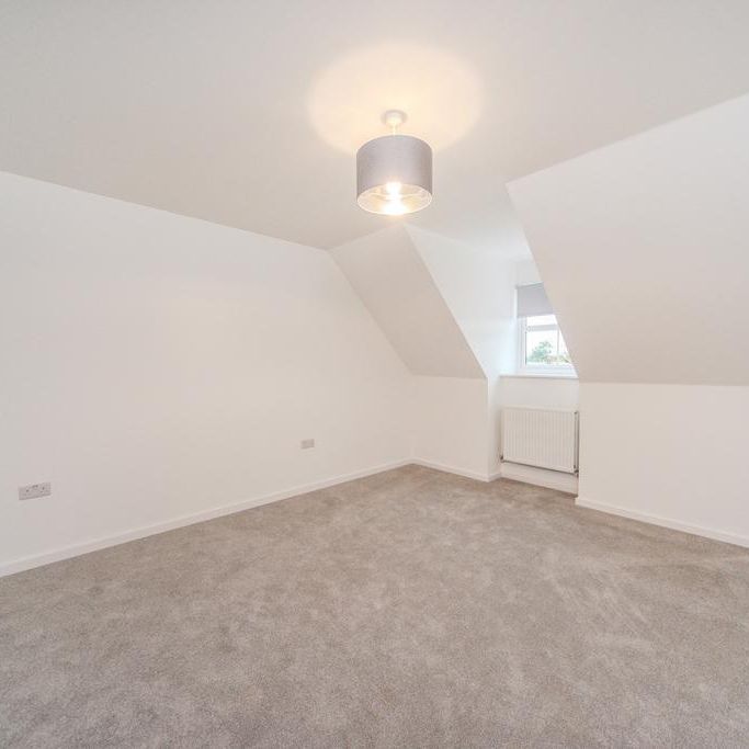 4 bedroom townhouse to rent - Photo 1