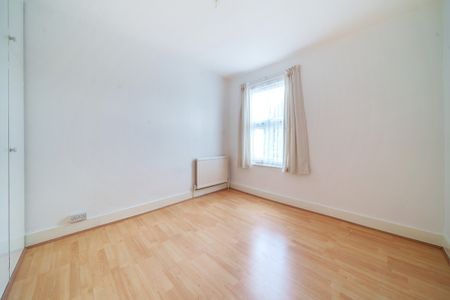 Waldeck Road, London, W4 - Photo 3