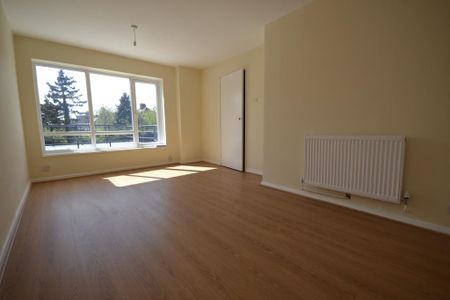 3 bedroom maisonette to rent - Photo 2