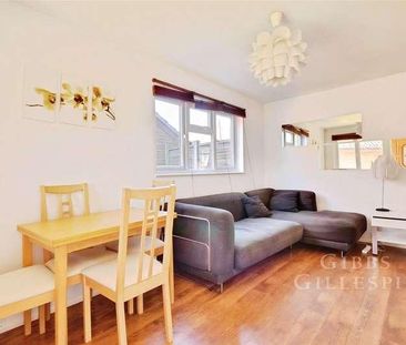 Hindhead Close, Hillingdon, UB8 - Photo 1