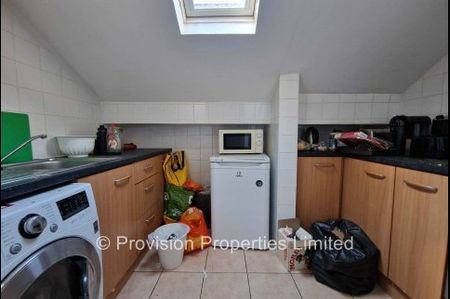 1 Bedroom Flats in Leeds - Photo 2