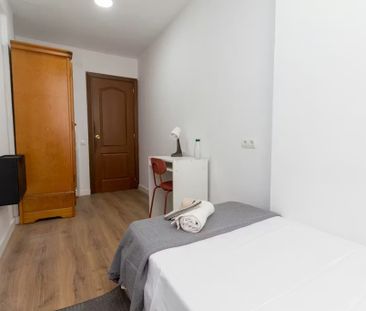 Calle Lozano de Torres, Málaga, Andalusia 29013 - Photo 6