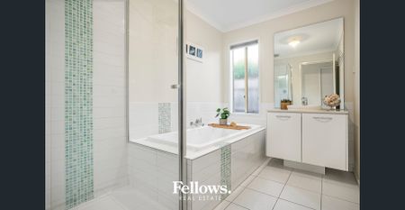 Space for the whole family to enjoy. - Photo 3