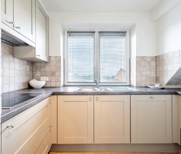 Instapklaar, gemeubeld appartement nabij de zeedijk te Duinbergen - Photo 4