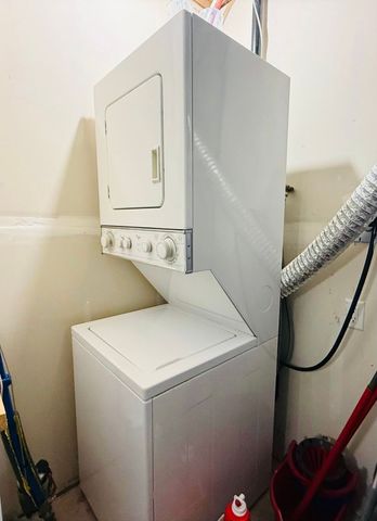 For Lease - 7208 Triumph Lane Unit# Room, Mississauga, Ontario - Photo 2