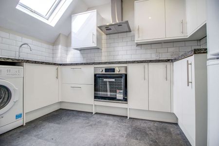 Dewell Mews, Swindon, Swindon, SN3 - Photo 4