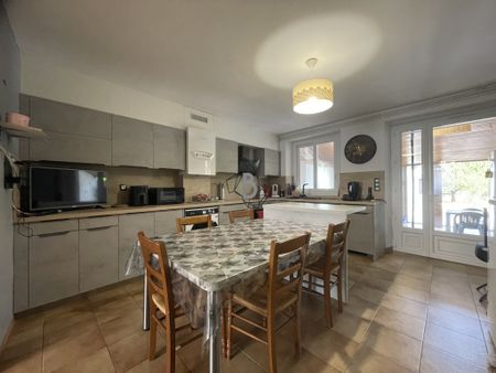 Location Maison 4 pièces 121m² CARMAUX 81400 - Photo 3