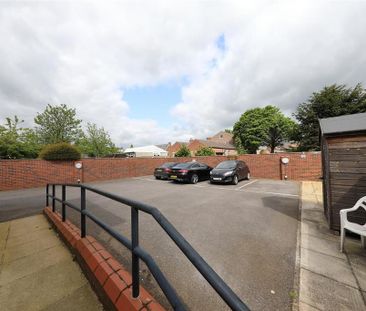 2 bedroom flat to rent - Photo 3