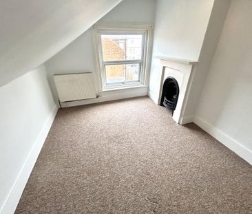 3 bedroom maisonette to rent - Photo 4