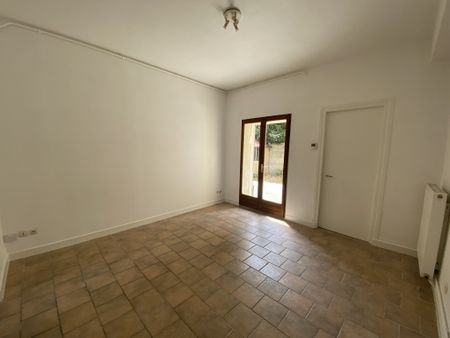 RUE CHAVAILLAUD, Reims - Photo 4