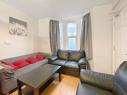 5 bedroom house share to rent - Photo 1