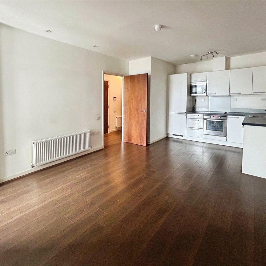 St. John’s Hill, London, SW11 1AD - Photo 1