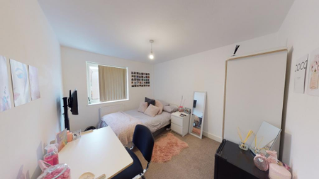 4 bedroom townhouse to rent - Photo 5