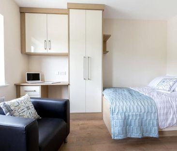 Studio to rent - Photo 2