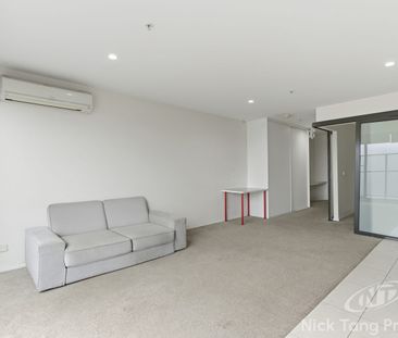 Modern Unfurnished 1-Bedroom Apartment with Split System, Dishwashe... - Photo 2