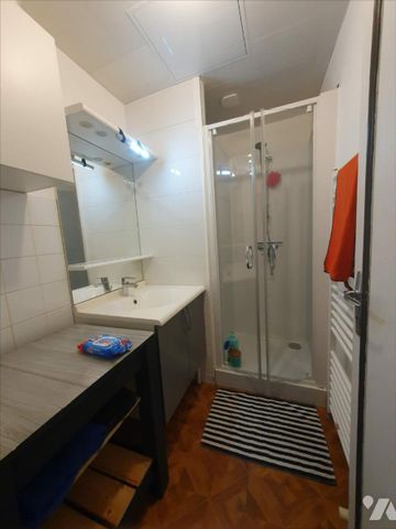 FALAISE - F2 à louer en rez-de-chaussée avec GARAGE - Photo 5