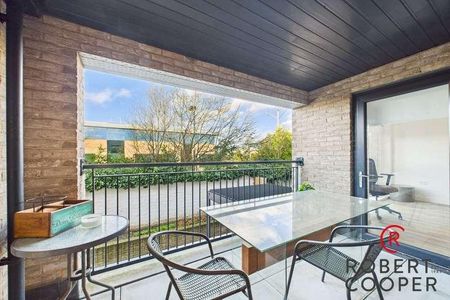 Bourne Court, Ruislip, HA4 - Photo 4