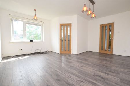 47, Newhall Green, Leeds, LS10 3RT - Photo 2