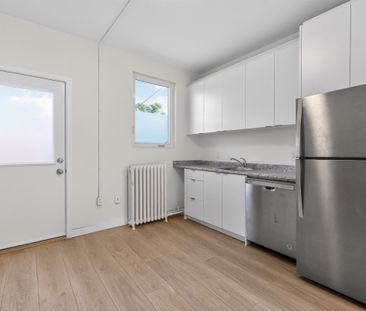 For Lease - 922 Queen Street Unit# 2, Toronto, Ontario - Photo 2