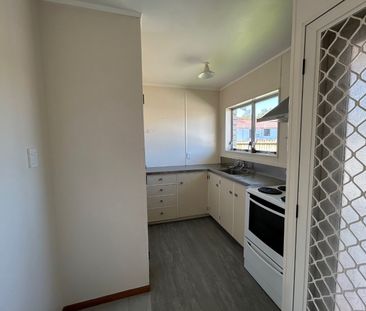 Unit 8, 42 Clevedon Road, Papakura, Auckland - Photo 5