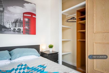 1 bedroom in a house share to rent - Photo 4