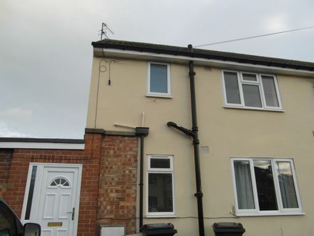 Wordsworth Road, Darlington - Photo 2
