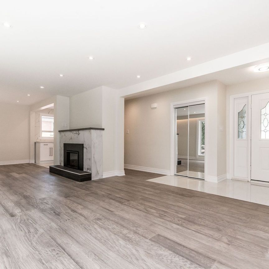 For Lease - 1821 Truscott Drive Unit# UPPER, Mississauga, Ontario - Photo 1