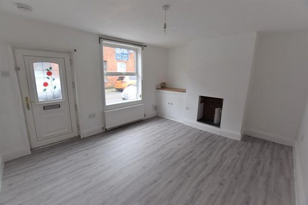 2 Bedroom Terraced To Let - Photo 1