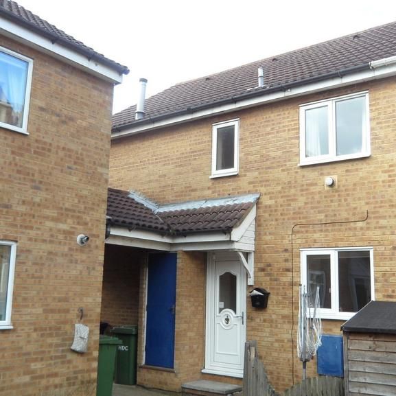 2 bedroom property to rent - Photo 1