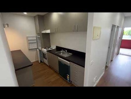 Apartment Living Just Minutes From Everything! - Photo 5