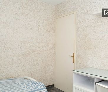 barcelona, Catalonia 08042 - Photo 3