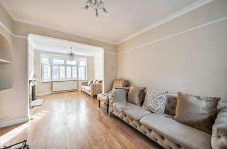 Tamworth Lane, Mitcham, CR4 - Photo 2