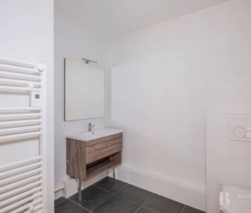 Rental Apartment Suresnes - Photo 2