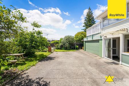 Six Bedrooms and Two Bathrooms in Glen Eden! PETS NEGOTIABLE! - Photo 5