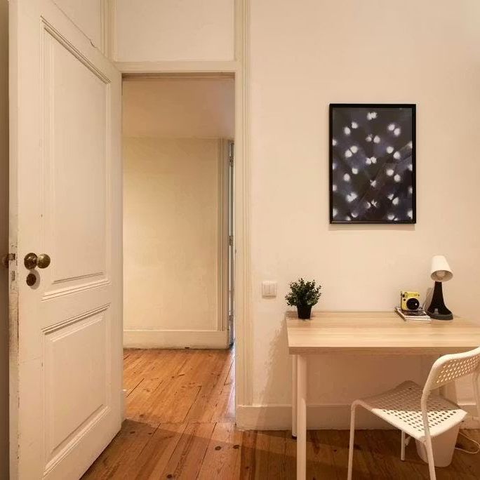 Rua Tomás da Anunciação, Lisbon, Lisbon 1350-168 - Photo 1