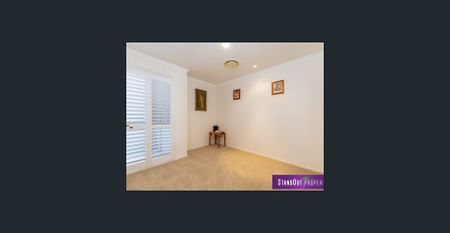 Lovely family home on the canal! - Photo 4