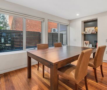 9 Little Gold Street, Brunswick VIC 3056 - Photo 3