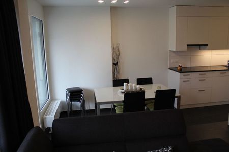 "An sonniger Lage mit grossem Balkon" - Photo 2