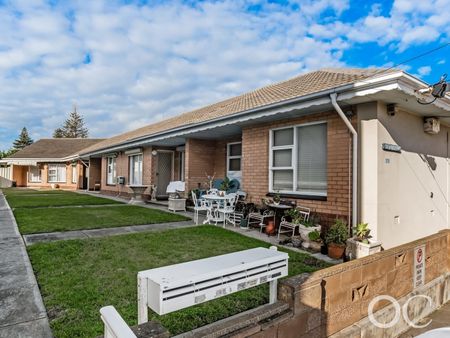 Open the door to Just a Conveniently Located Unit Just minute's walk to the beach - Photo 5