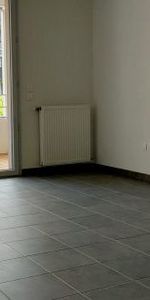 T3 AVEC TERRASSE ET PARKING - Photo 3