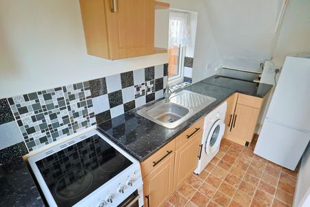 Herrick Road, Coventry - 3 Bedroom Semi, Poet's Corner - Photo 3