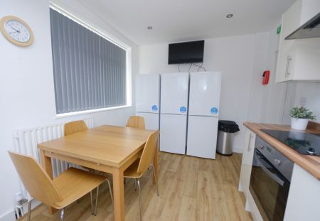 91 Newbold Road, Newbold, S41 - Photo 3